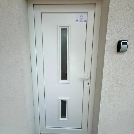 Zamardi Apartman 아파트 *