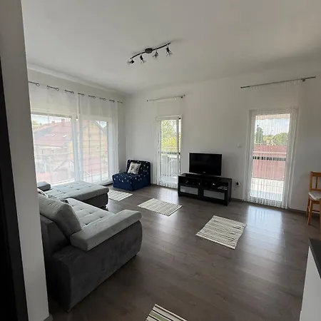 Zamardi Apartman Lägenhet